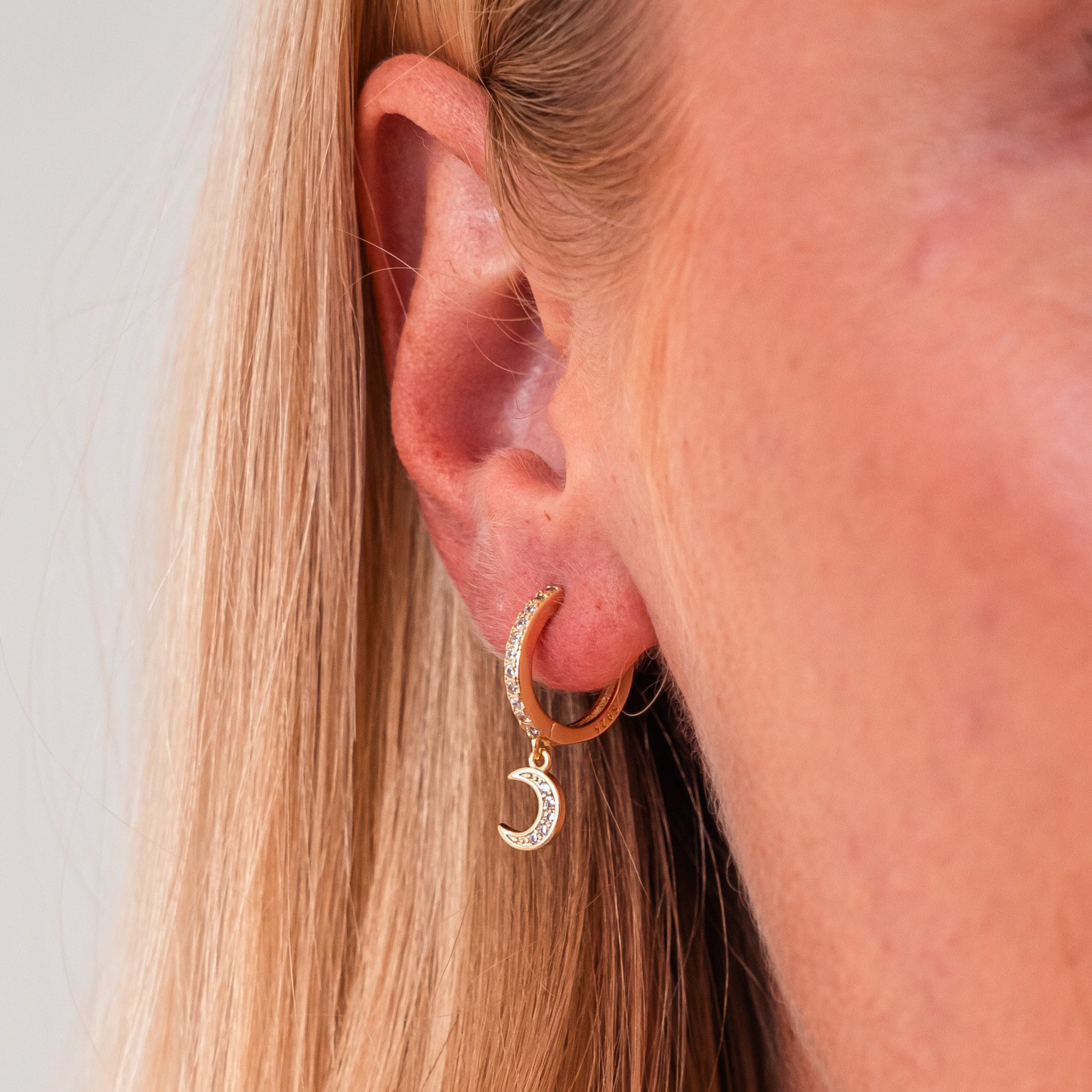 Slunce a Měsíc (stříbrná)