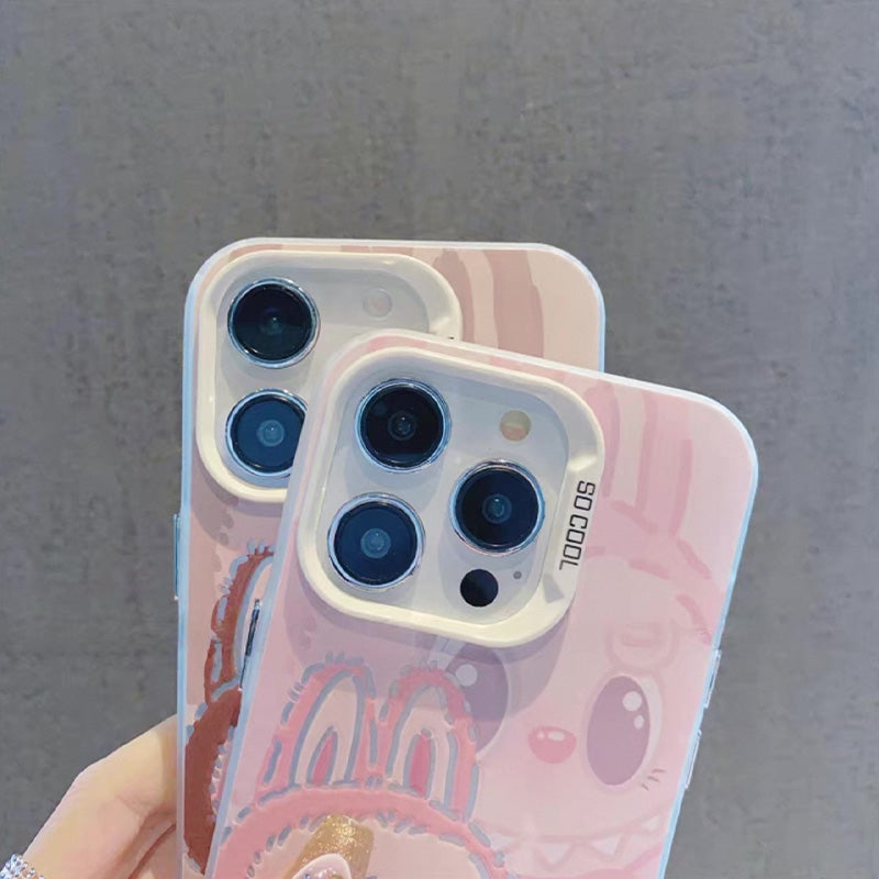 Roztomilý obal na iPhone s kartonovým Labubu