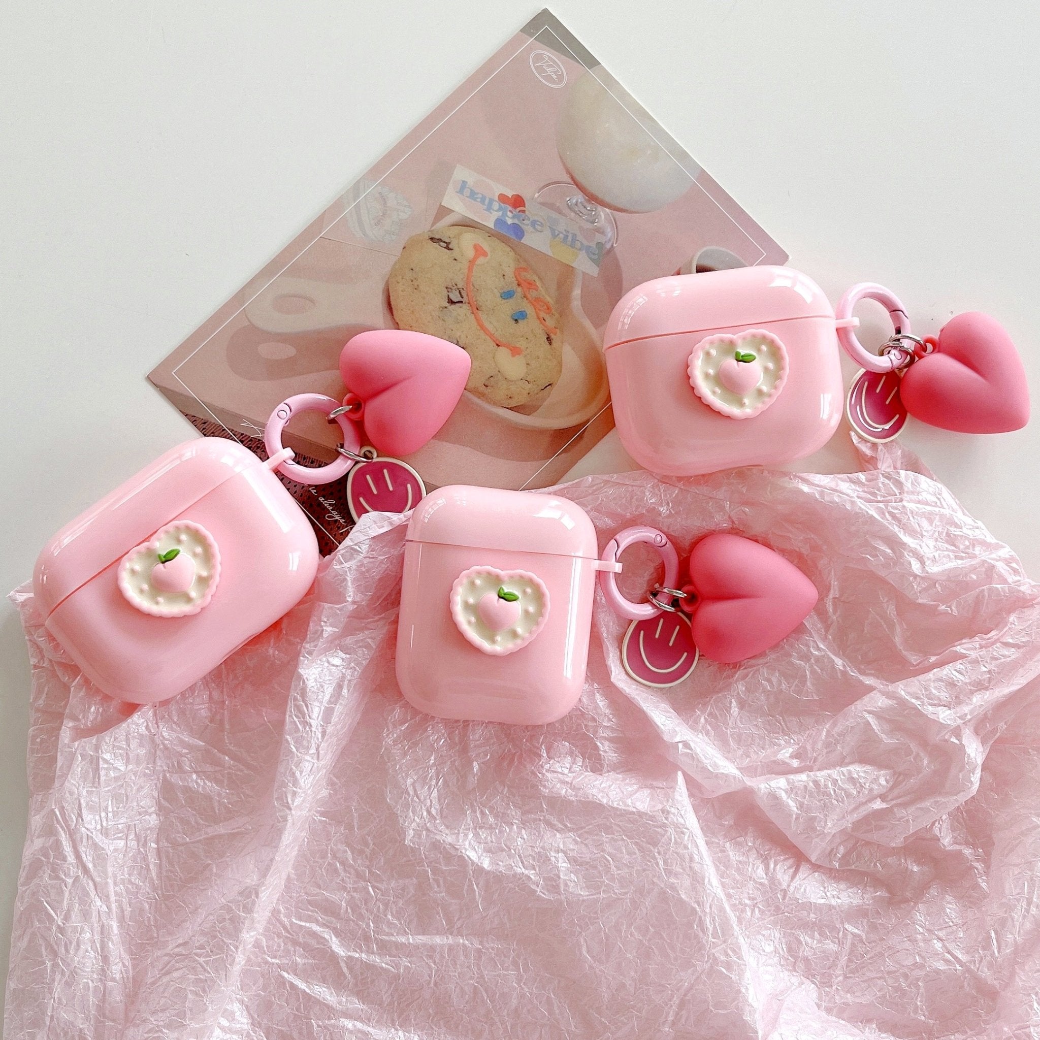 Pouzdro Peach Love na AirPods s přívěskem