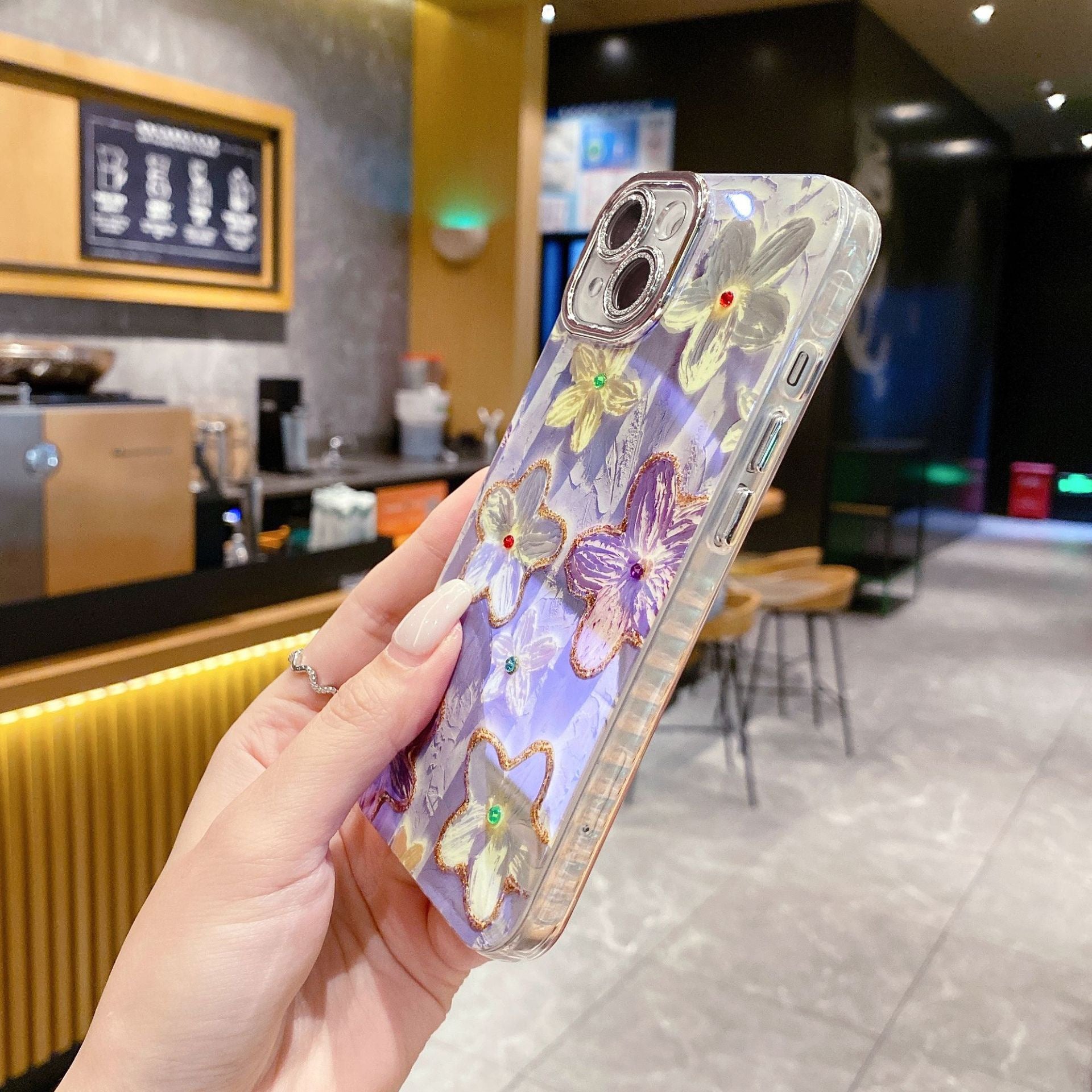 Fialové květiny květinový obal na iPhone s ochranným krytem čočky ze šneku