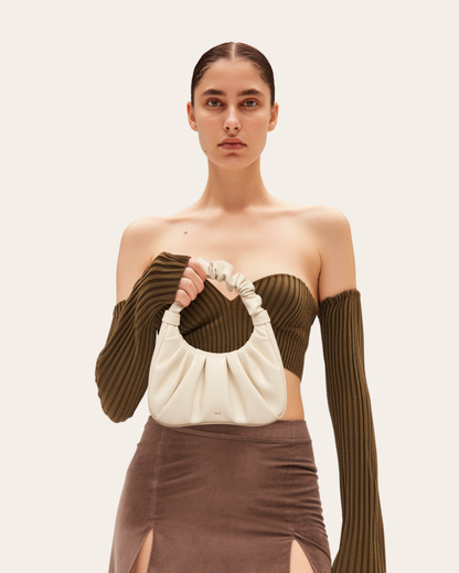 Gabbi Hobo kabelka s řasením - Slonová kost