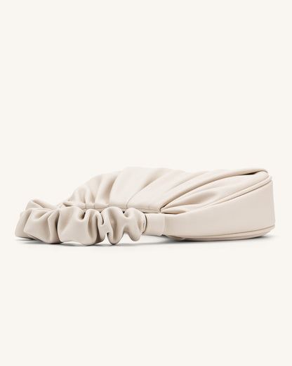 Gabbi Hobo kabelka s řasením - Slonová kost