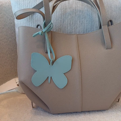 Modrý motýlí přívěsek