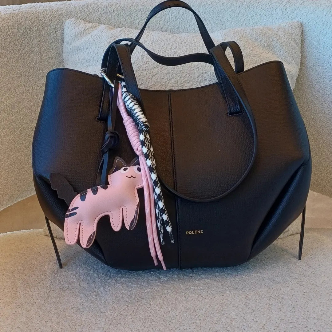 Růžový přívěsek kočka