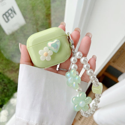 Zelený obal na AirPods s perlovým řetízkem