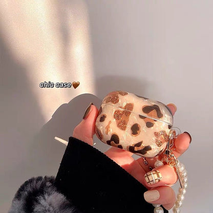 Luxusní pouzdro na AirPods s leopardím vzorem a perlovým řetízkem