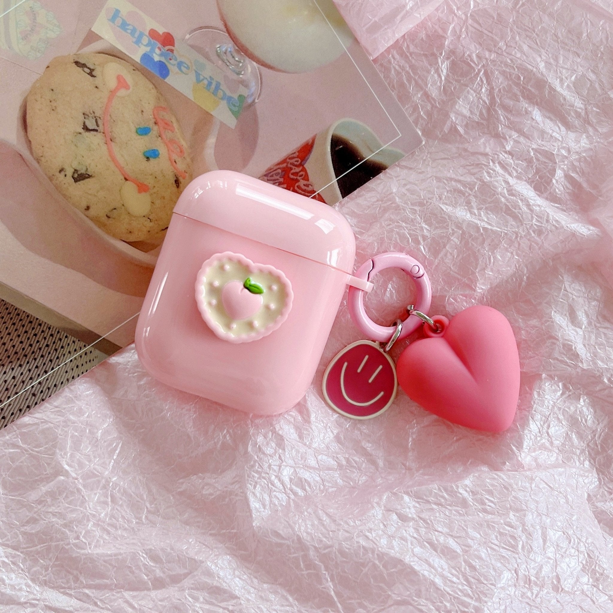 Pouzdro Peach Love na AirPods s přívěskem