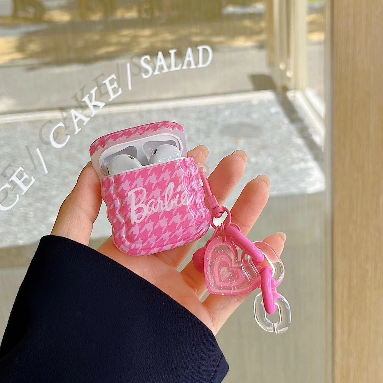 Růžový kryt na AirPods pro miminka